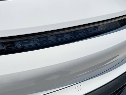 Used 2022 Porsche Taycan 4S image 35