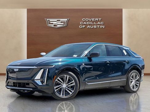 New 2026 Cadillac Lyriq Luxury w/ LPO, Floor Liner Package image 1