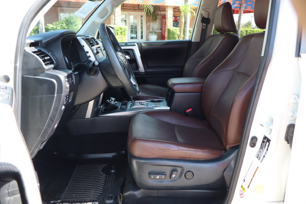Used 2018 Toyota 4Runner Limited AWD/4WD image 17