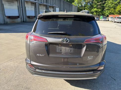 Used 2018 Toyota RAV4 XLE w/ Plus Extra Value Package AWD/4WD image 9