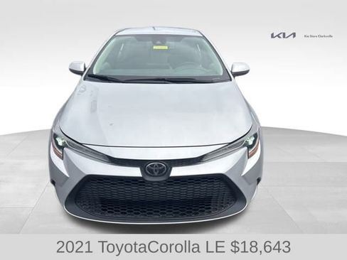 Used 2021 Toyota Corolla LE w/ Carpet Mat Package (TMS) image 3