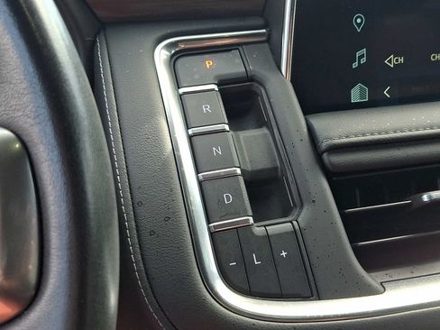 Used 2022 Chevrolet Tahoe LT AWD/4WD image 15