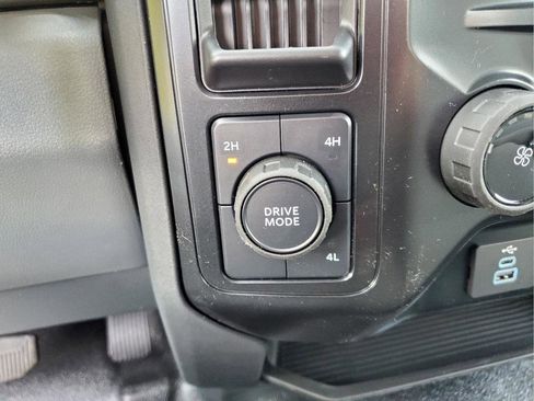 New 2025 Ford F250 XL w/ XL Chrome Package image 32