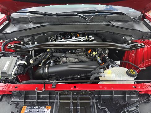 Used 2025 Ford Explorer ST-Line AWD/4WD image 14