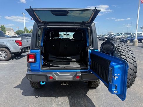 Used 2023 Jeep Wrangler Unlimited w/ Cold Weather Group AWD/4WD image 50