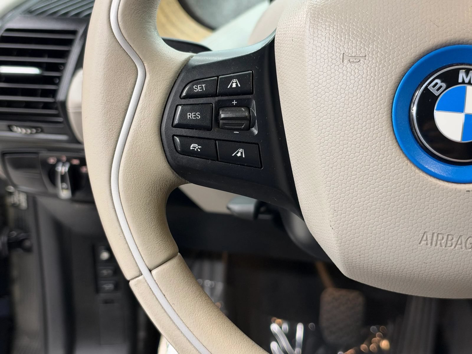 Used 2014 BMW i3 w/ Range Extender RWD image 30