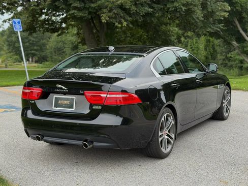 Used 2017 Jaguar XE Premium AWD/4WD image 14