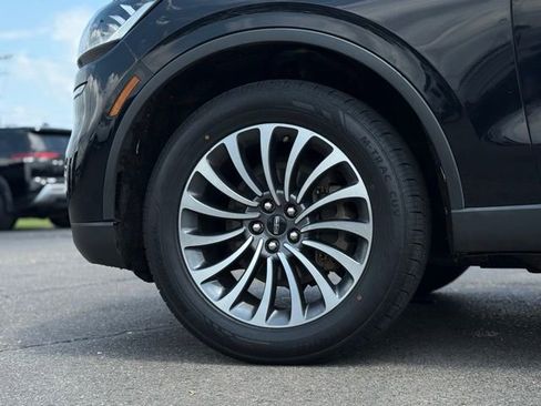 Used 2022 Lincoln Aviator AWD w/ Premium Package image 46