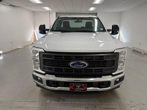 New 2026 Ford F250 XL w/ XL Chrome Package image 2