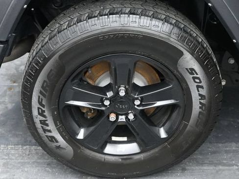 Used 2021 Jeep Wrangler Unlimited Sport AWD/4WD image 40