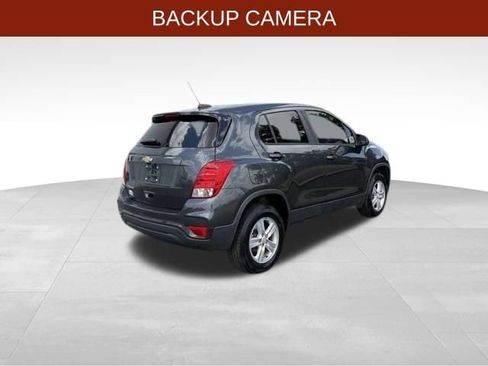 Used 2020 Chevrolet Trax LS w/ Tint and Cruise Package AWD/4WD image 7