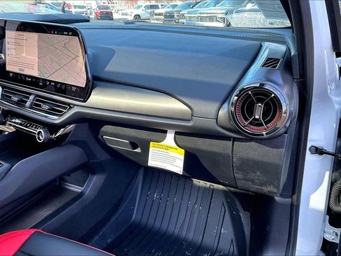 New 2026 Chevrolet Equinox EV RS w/ Convenience Package II AWD/4WD image 13