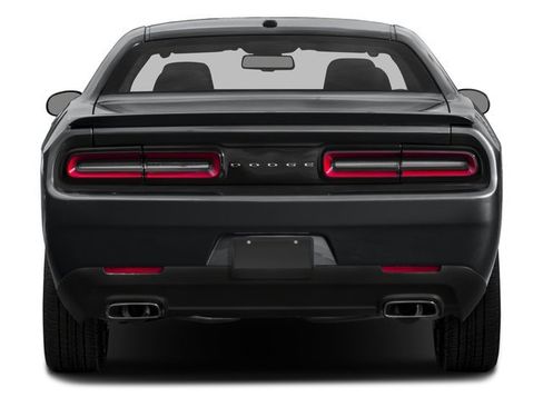 Used 2016 Dodge Challenger SXT RWD image 8