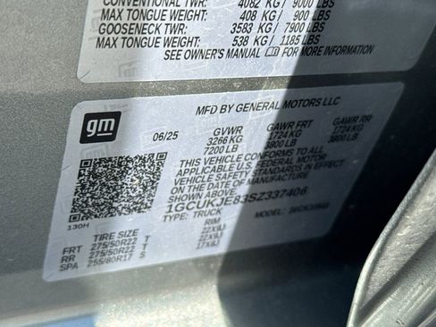 Used 2025 Chevrolet Silverado 1500 High Country AWD/4WD image 59