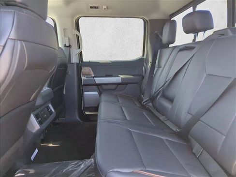 New 2026 Ford F250 Lariat w/ Black Appearance Package AWD/4WD image 15
