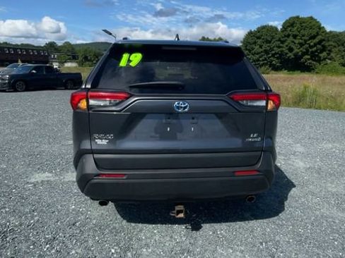 Certified 2019 Toyota RAV4 LE AWD/4WD image 7