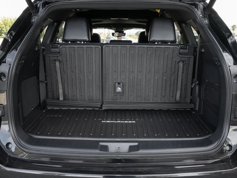 Used 2021 Toyota Highlander XSE image 42