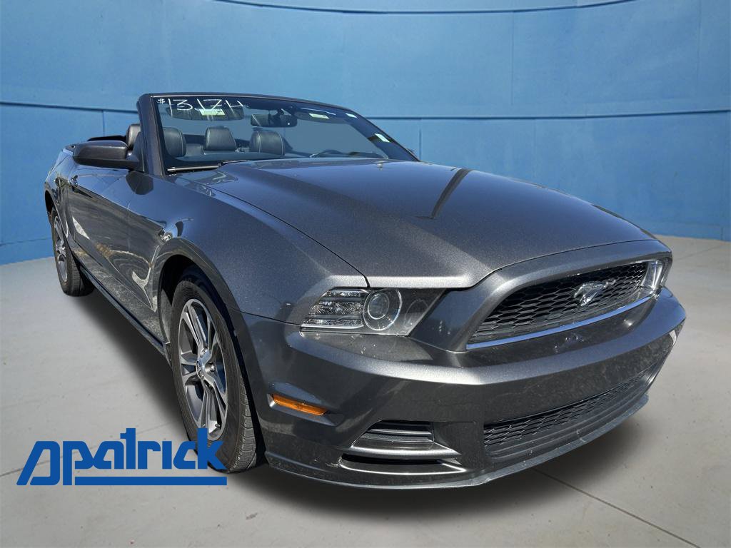 Used 2013 Ford Mustang Premium RWD image 1