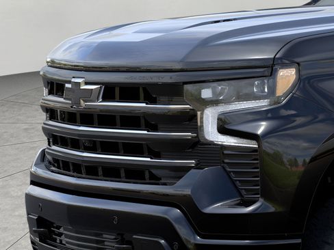 New 2026 Chevrolet Silverado 1500 High Country w/ Midnight Edition AWD/4WD image 13