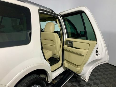 Used 2015 Ford Expedition Limited w/ Equipment Group 301A AWD/4WD image 31