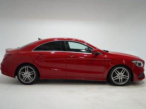 Used 2018 Mercedes-Benz CLA 250 4MATIC image 8
