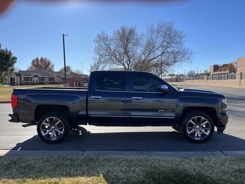 Used 2018 Chevrolet Silverado 1500 LTZ Z71 w/ Centennial Edition image 7