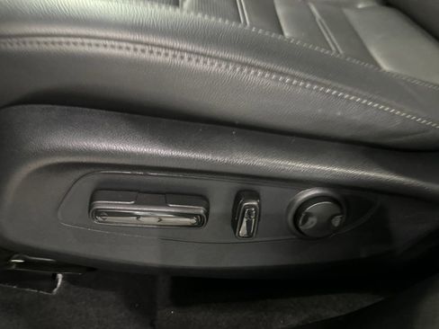 Used 2025 Honda CR-V EX-L image 12