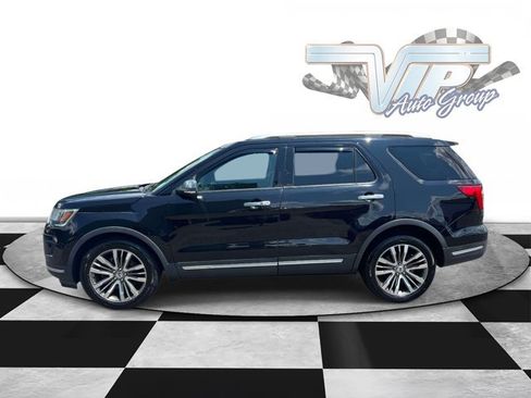 Used 2019 Ford Explorer Platinum AWD/4WD image 9