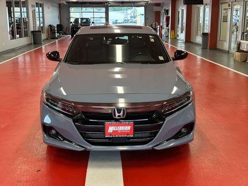 Used 2022 Honda Accord Sport image 8