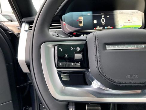 New 2026 Land Rover Range Rover SE image 17