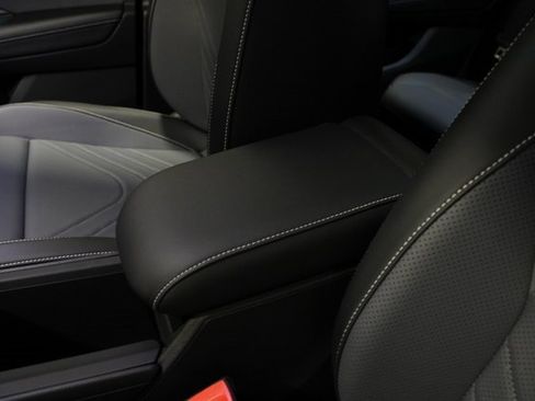 New 2026 Volkswagen Tiguan SE image 6