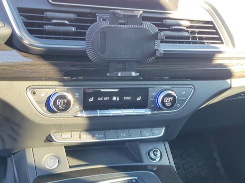 Used 2018 Audi Q5 2.0T Premium Plus w/ Premium Plus Package image 28