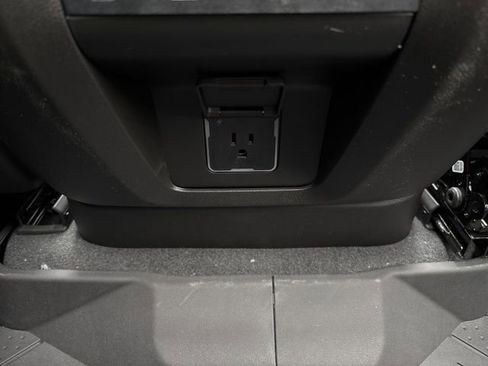 New 2026 Chevrolet Suburban Premier AWD/4WD image 37