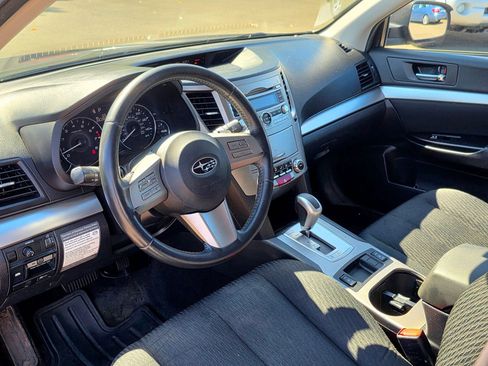 Used 2011 Subaru Outback 2.5i Premium AWD/4WD image 22