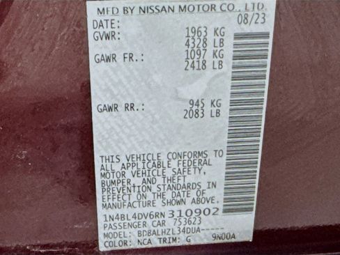 Used 2024 Nissan Altima 2.5 SV image 41