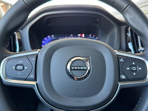 Used 2025 Volvo XC60 B5 Core w/ Protection Package Premier AWD/4WD image 22