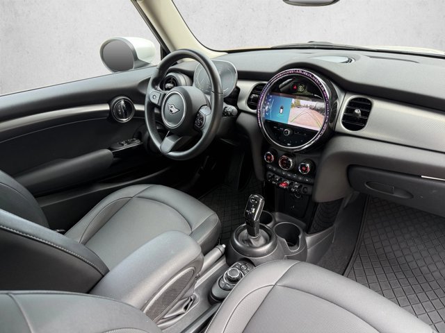 Used 2024 MINI Cooper 2-Door Hardtop FWD image 24