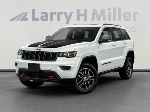 Used 2018 Jeep Grand Cherokee Trailhawk image 1