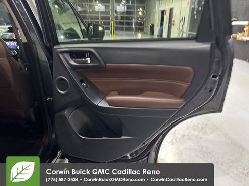 Used 2017 Subaru Forester 2.5i Touring AWD/4WD image 34
