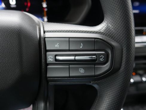 Used 2023 Chevrolet Colorado Trail Boss w/ Technology Package image 13