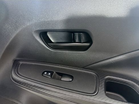 Used 2020 Nissan Versa S image 31