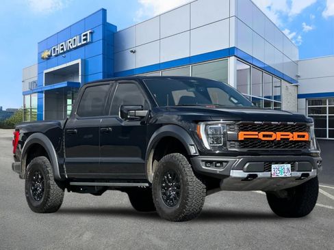 Used 2022 Ford F150 Raptor w/ Equipment Group 801A High AWD/4WD image 9