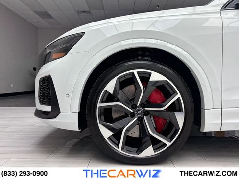 Used 2020 Audi RS Q8 w/ Carbon Optic Package image 13