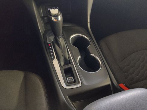Used 2019 Chevrolet Equinox LT FWD image 26