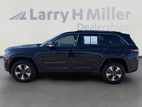 Used 2022 Jeep Grand Cherokee Limited 4xe image 3