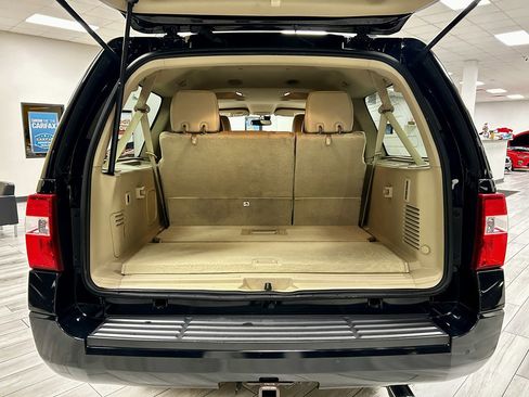 Used 2017 Ford Expedition EL Limited image 9