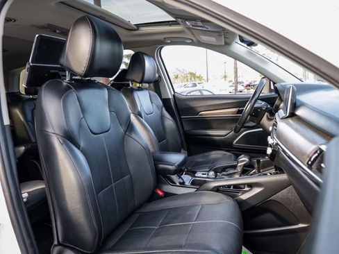 Used 2022 Kia Telluride EX w/ EX Premium Package image 24