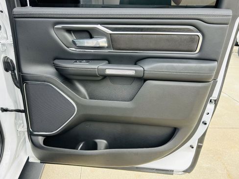 Used 2024 RAM 1500 Laramie AWD/4WD image 31