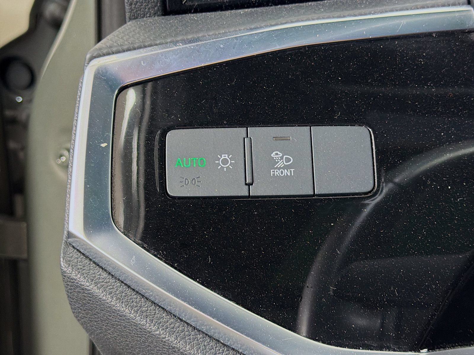 Used 2025 Audi Q3 2.0T Premium AWD/4WD image 11