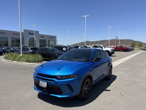 Used 2024 Dodge Hornet R/T Plus w/ R/T Blacktop Package image 4